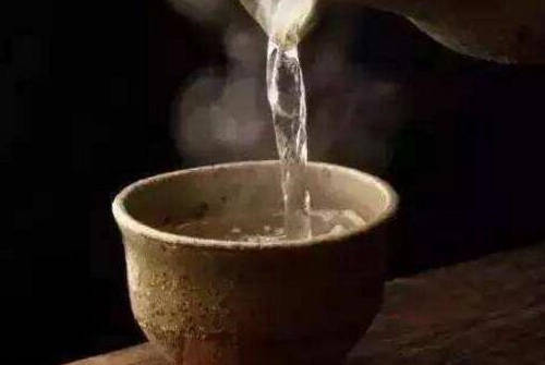 茅台瓶子什么颜色好看女士-茅台最好看的瓶子